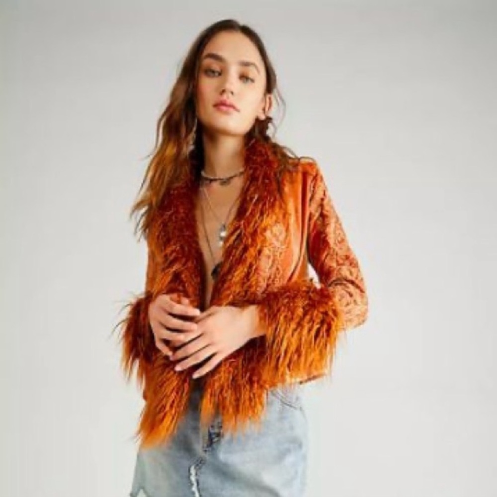 Free People Understated Cropped
Stillwater Coat - Picture 3 of 7